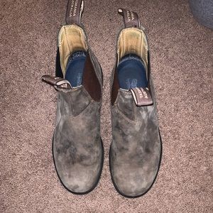 Women’s Blundstones
